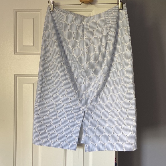 Seersucker blue and lace patterned skirt banana republic - Picture 3 of 3